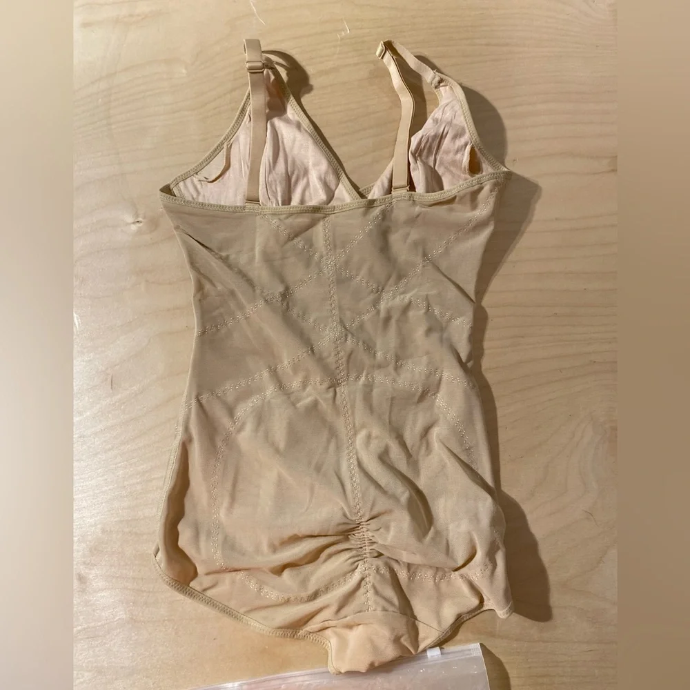 Irisnaya Beige Shaping Bodysuit Medium NWOT (OO)